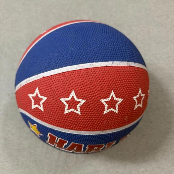 Spalding Harlem Globetrotters Basketball Full Size Adult Red-White-Blue Stars - Picture 2 of 4
